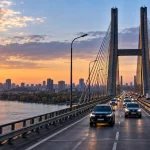 Південний міст у Києві частково відкрили